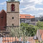 Turnkey I Henry's Tower דירה