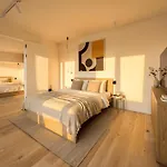 Turnkey I Henry's Tower Apartment Prague