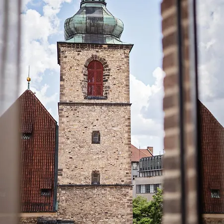 Turnkey I Henry's Tower * Prag