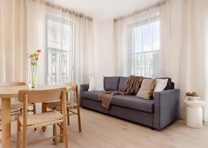 Turnkey I Henry's Tower Apartment Prague