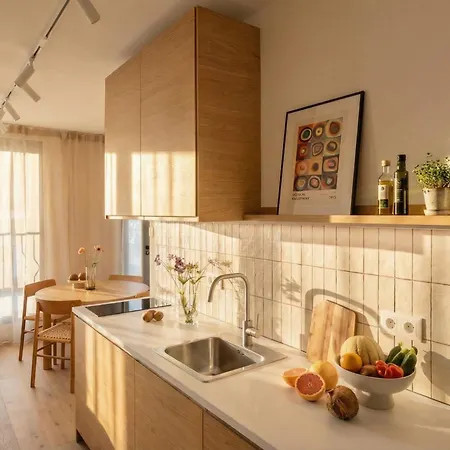 Turnkey I Henry's Tower Apartment Prague